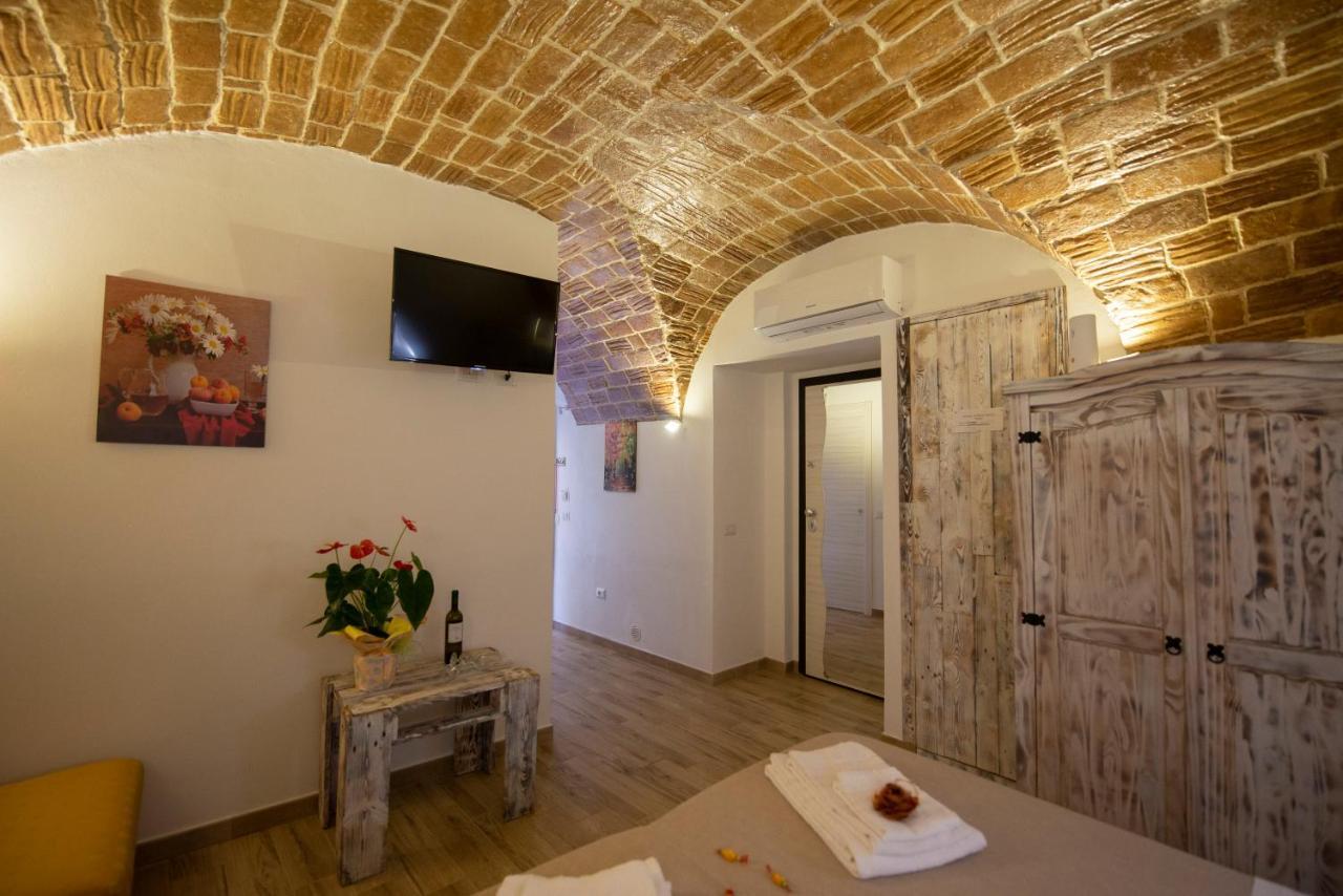 Bed and Breakfast L Antico Soffitto Тропеа Екстер'єр фото